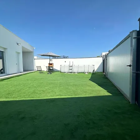 Nueva Casa Con Piscina I Holiday home